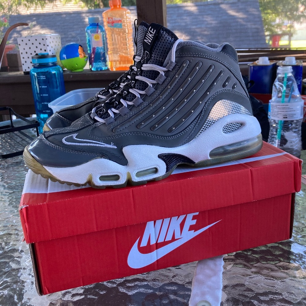 Nike Air Griffey Max 2 size 9.5 Mens